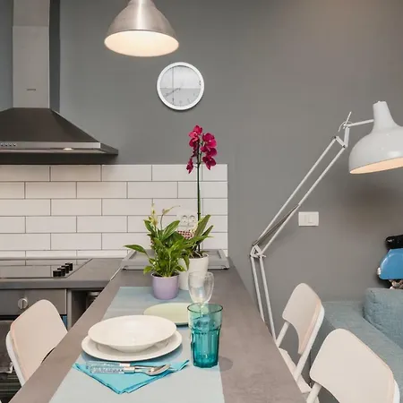 Secret Exit Apartment *